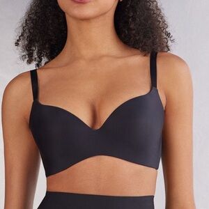 Intimissimi Wireless Boost Triangle Bra - black - 36B